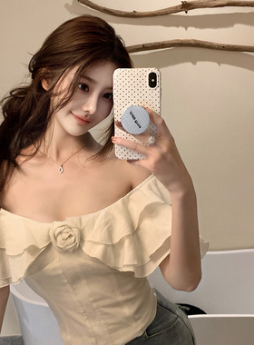 韩雨嘉【In Luna】白色大方领短袖t恤女设计感收腰显瘦含胸垫上衣