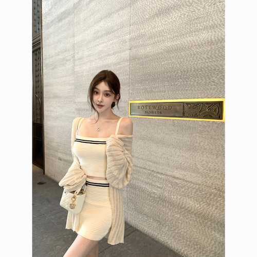 韩雨嘉撞色针织套装女