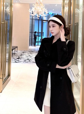 韩雨嘉【伦敦博物馆】经典款黑色bbr斜纹毛呢系带气质外套