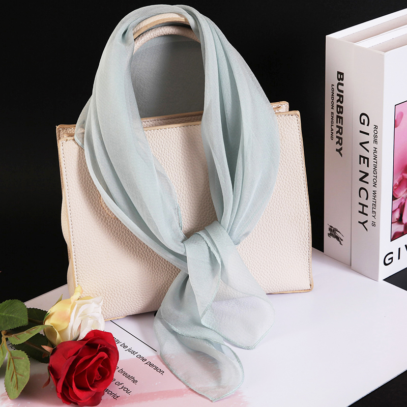 浅淡蓝色纯色真丝方巾女2025春夏秋冬季透气飘逸有垂感丝巾高品质