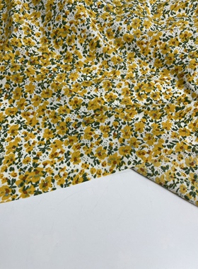 G37夏季白底黄色小碎花印花雪纺布头 柔软垂坠透气连衣裙上衣面料