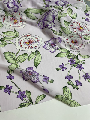 G296浅紫色底大花朵印花雪纺布头柔软透气连衣裙上衣大摆长裙面料