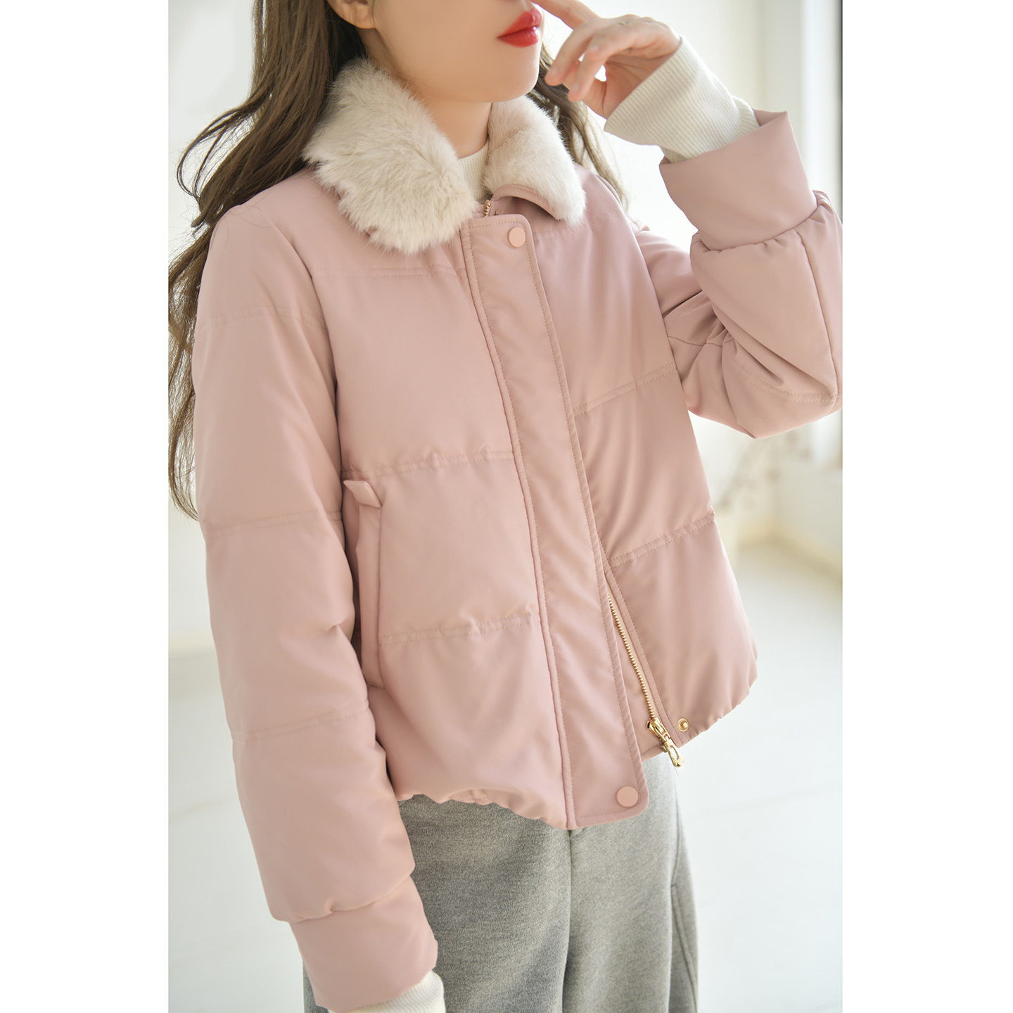 GESGOO粉色短款PU蛋白皮羽绒服白鹅绒冬季女拼獭兔毛翻领外套保暖,女装/女士精品,羽绒服,淘宝优惠券,粉丝福利购,淘宝优惠卷