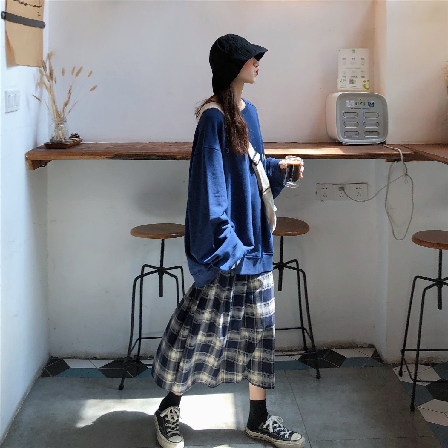 Real shot real price spring lazy pink sweater women's loose Korean version + retro plaid skirt