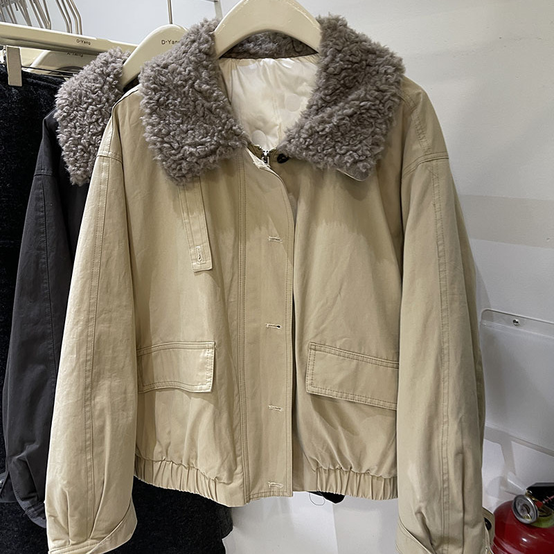 2025新女秋冬短款外套女宽松显瘦上衣保暖羊羔毛领保暖羽绒内胆