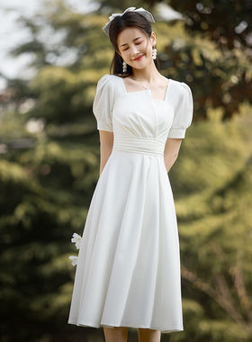 小个子新娘订婚白色礼服连衣裙女迎宾法式外景旅拍领证轻婚纱日常