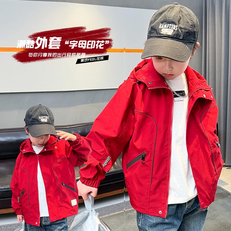 男童外套春秋款红色2025新款 儿童冲锋衣穿着中大童春季风衣童装