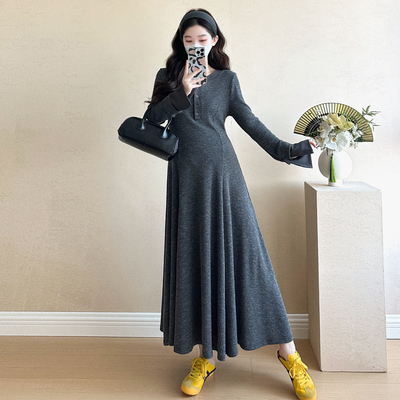 孕妇秋装时尚简约显瘦长袖连衣裙