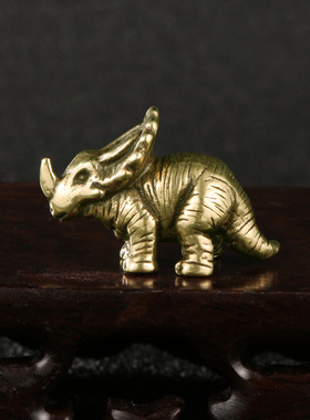 侏罗纪独角龙恐龙黄铜摆件玩具做旧仿真三角恐龙玩具摆设