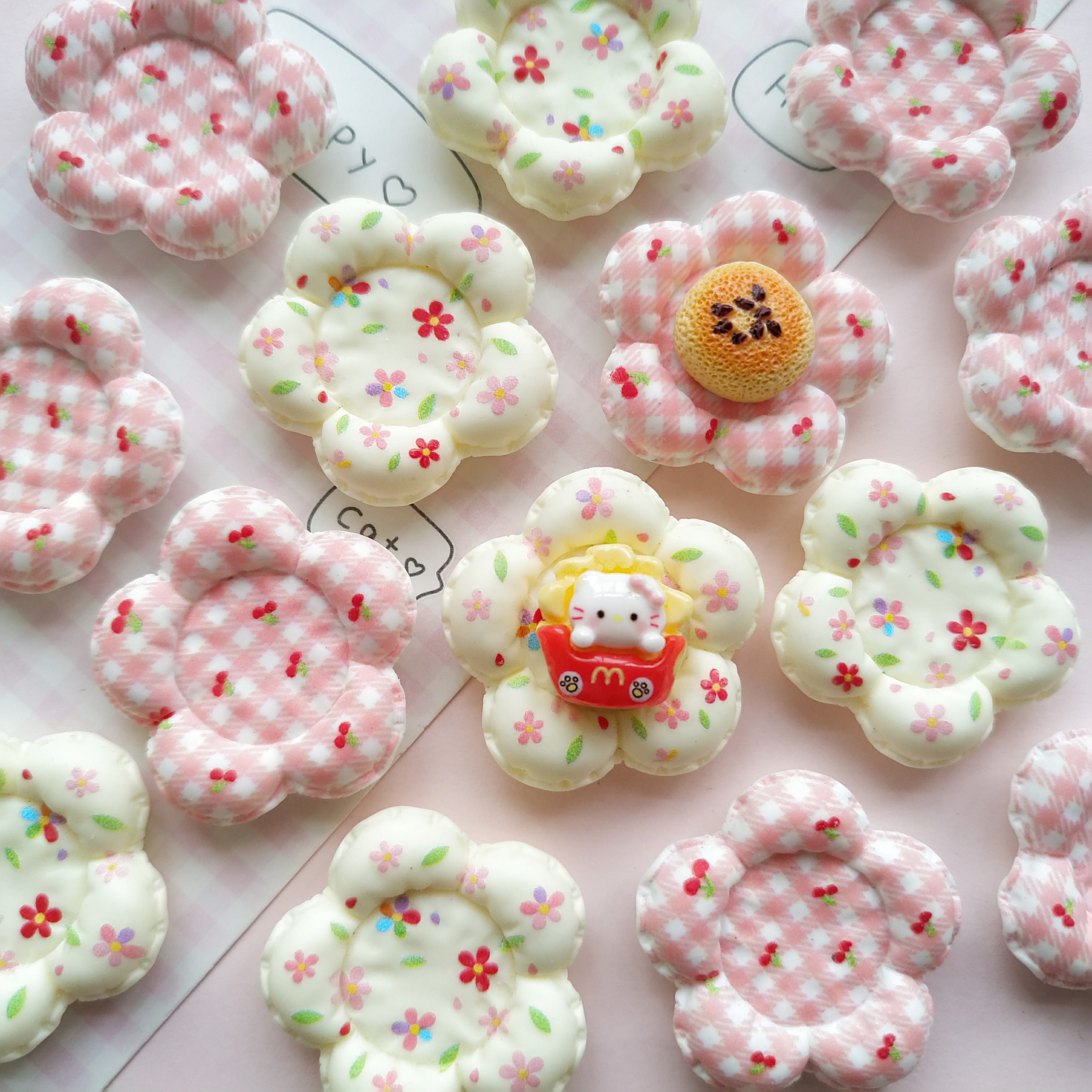 微缩仿真花朵抱枕食玩捏捏装饰盘子娃屋过家家diy奶油胶树脂配件