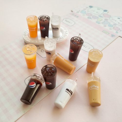 微缩仿真立体饮料可乐食玩摆件娃娃屋捏捏装饰品手工diy树脂配件
