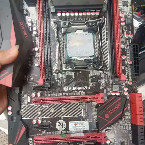 议价华南X99主板加E5-2678V3 CPU加散热器整套！共有