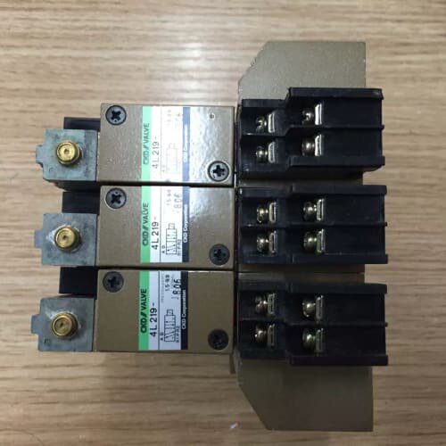 全新CKD 4L219-00-AC200V电磁阀1.5-9.9kgf/cm2 AC200-240V