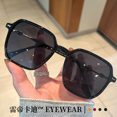2025新款偏光太阳镜女感防晒防紫外线超轻tr90开车墨镜显脸小