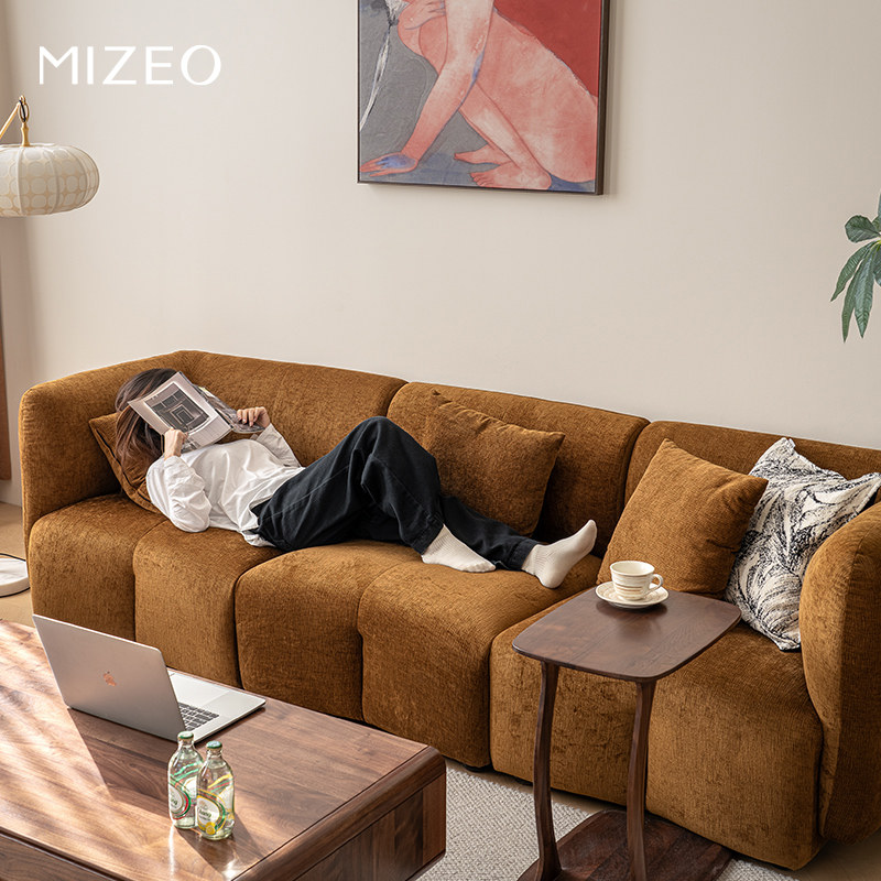 MIZEO米卓/中古风布艺沙发椅焦糖色简约温馨客厅休闲椅直排沙发图片
