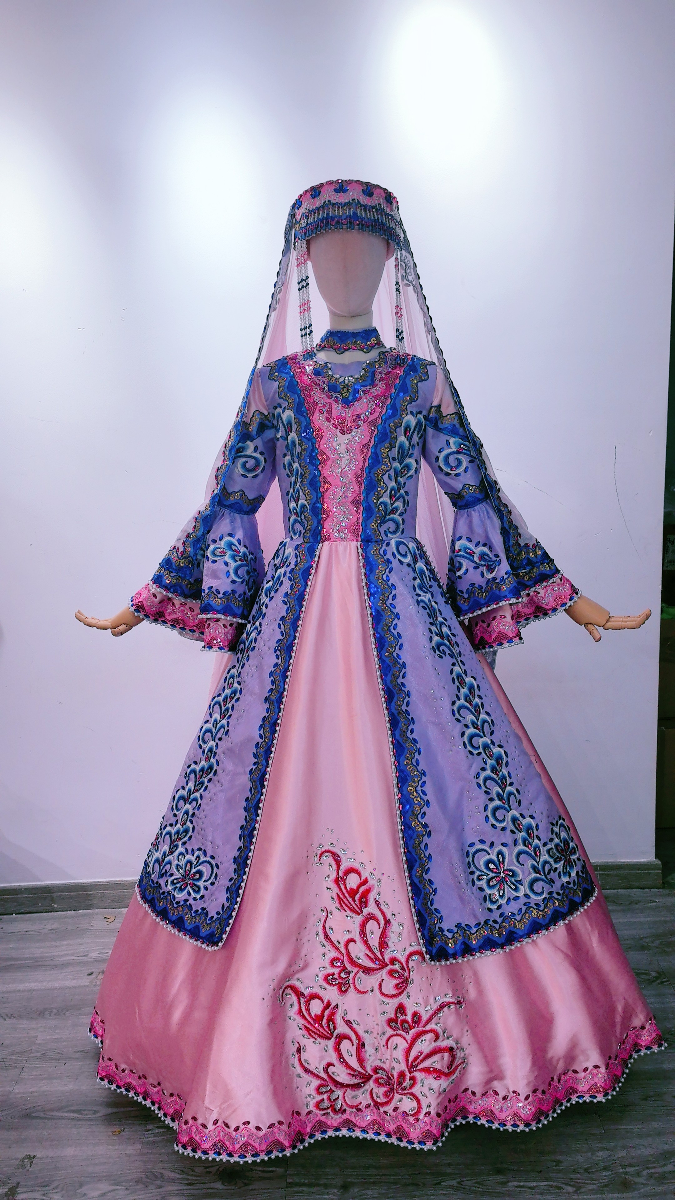 快乐阳光女童新款演出服瓦恰瓦恰新疆塔吉克族少数民族租赁定制