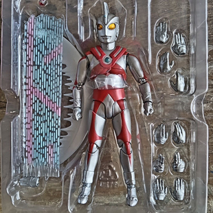 ko艾斯SHF泰罗奥特曼昭和可动经典手办模型玩具