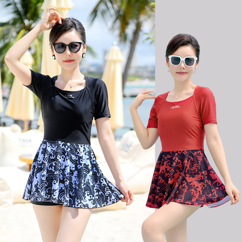 2026新款泳衣女士分体大码胖mm遮肚显瘦泡温泉平角短袖泳装高级感