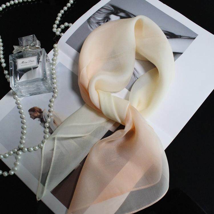 百搭渐变米色100%桑蚕丝围巾真丝丝巾装饰头巾小方巾韩版时尚春夏