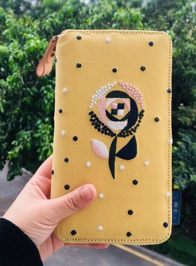 日系黄色花朵刺绣手账收纳weeks拉链包手拿包 适用HOBOweeksMEGA