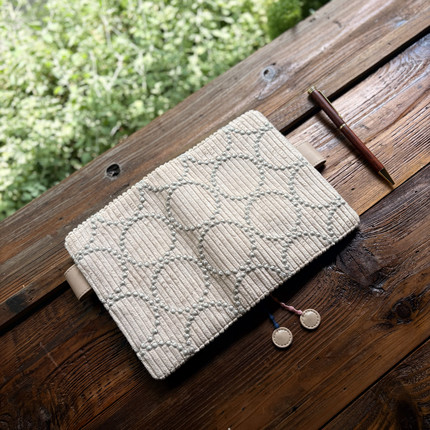 Munimhoe粗条浅粉灯芯绒铃鼓刺绣手帐本书衣B6A7套装活页A5A6