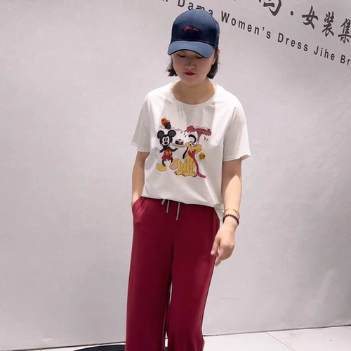 5942芮娜依莲初夏新品重工卡通图案减龄休闲百搭T恤衫加大码女装
