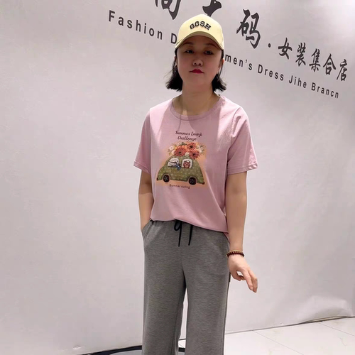 5638芮娜依莲初夏新品圆领舒适洋气减龄百搭短袖T恤衫加大码女装