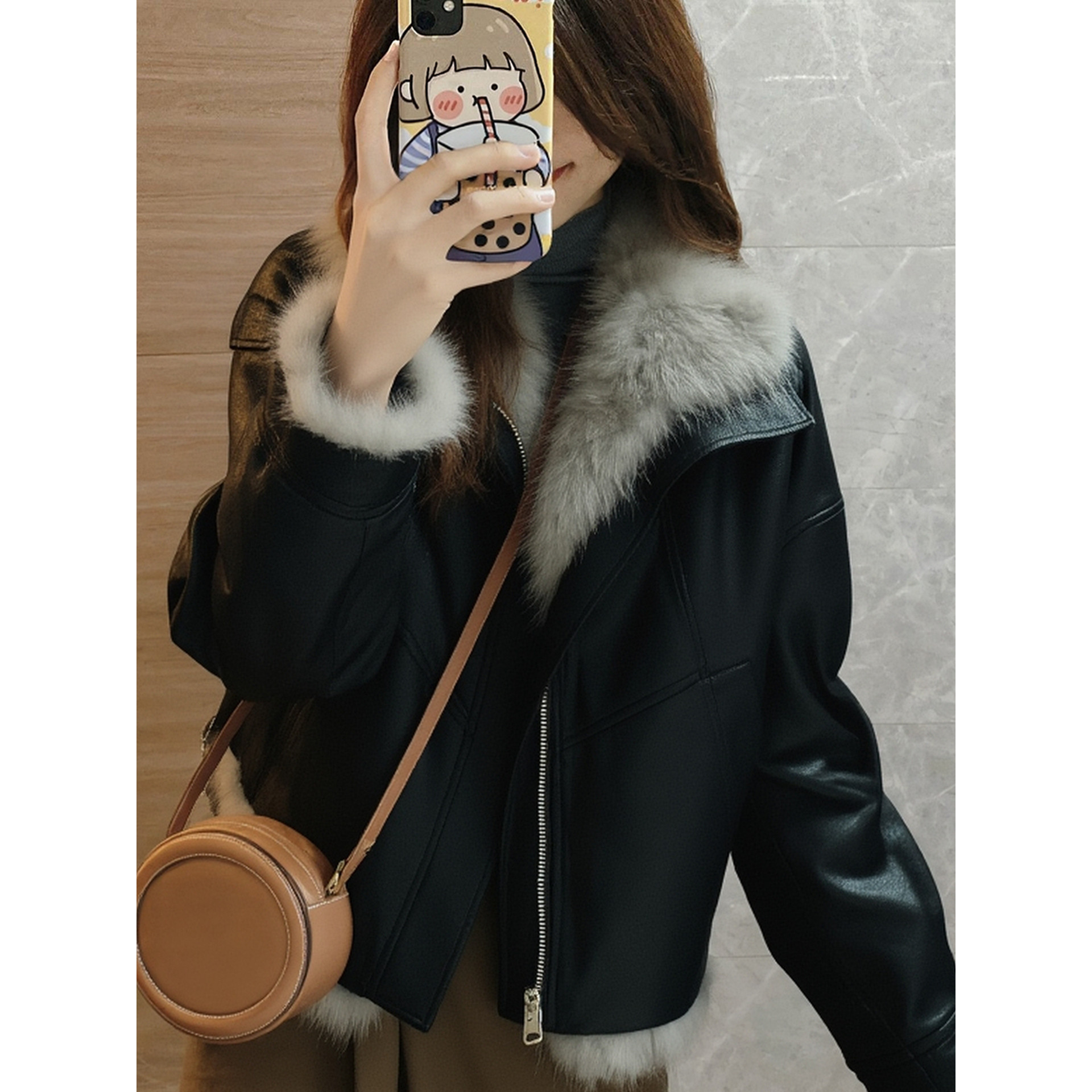 巨好看的初冬黑色机车服皮毛一体高级感短款羊羔绒夹克外套女冬季