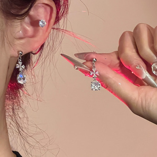 轻奢高级感十字架耳环女磁吸耳夹一体小众设计耳饰时尚锆石耳钉