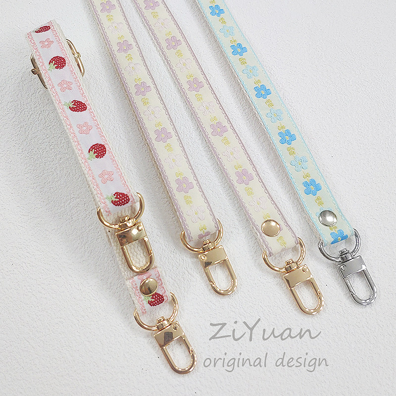 日系包肩带相机水杯拍立得可调节花刺绣帆布双扣手机壳斜挎背挂绳,3C数码配件,手机挂件/手机链,淘宝优惠券,粉丝福利购,淘宝优惠卷