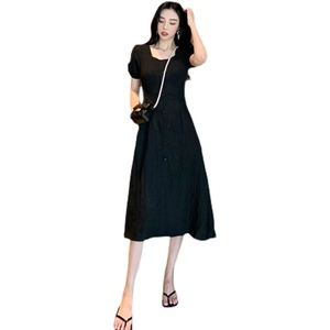 RM13143#韩版方领泡泡袖收腰显瘦仙女裙法式小众中长款连衣裙