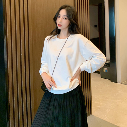 Actual shot of Korean style women's casual casual round neck sweatshirt + versatile skirt two-piece suit with light and mature style