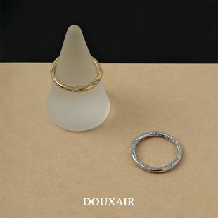 DOUXAIR微镶锆纽纹麻花戒指闭口藤蔓金属中古港风食指戒冷淡风