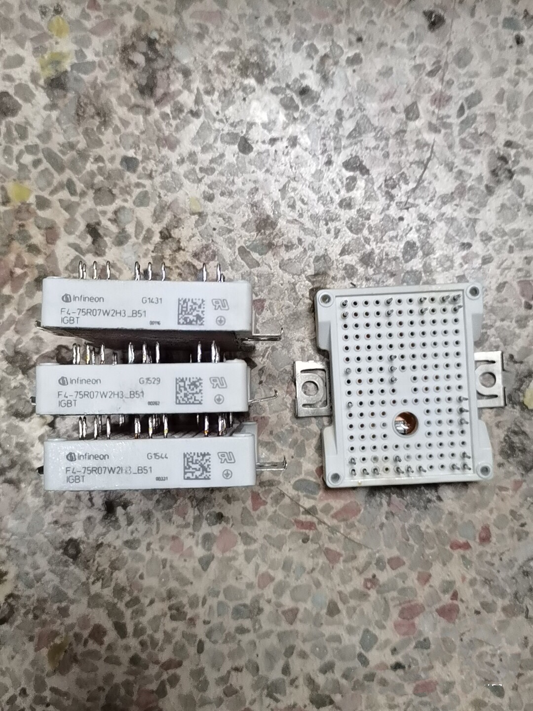 IGBT模块F4-75R07W2H3-B51 原装拆机 包上机