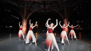 儿童万疆舞蹈演出大合唱如愿舞蹈服装现代舞大摆裙美丽中国古典舞