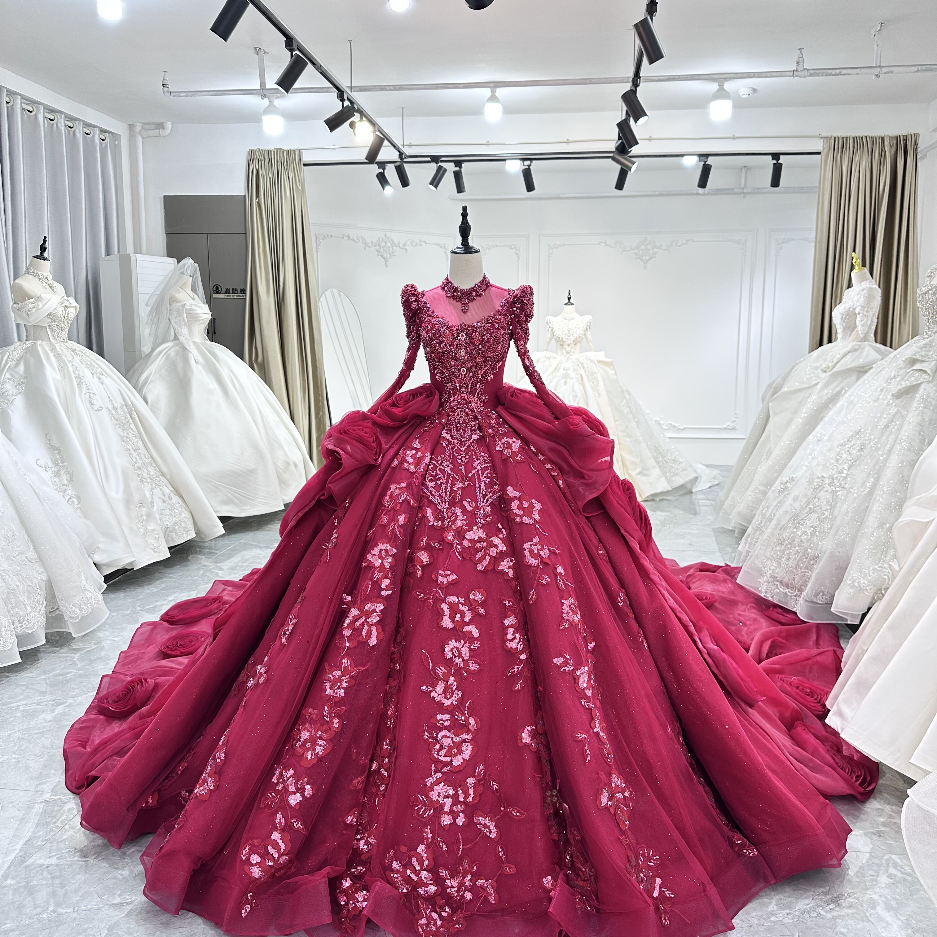 红色婚纱2026新款结婚新娘小个子重工奢华复古高级质感高定款主纱图片