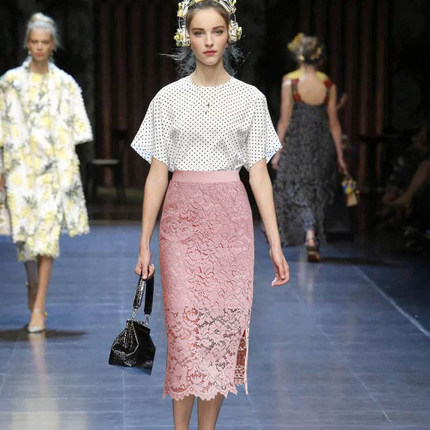 法式蕾丝半身裙侧开叉包臀裙黑色粉色显瘦半裙中长款裙春季松紧腰
