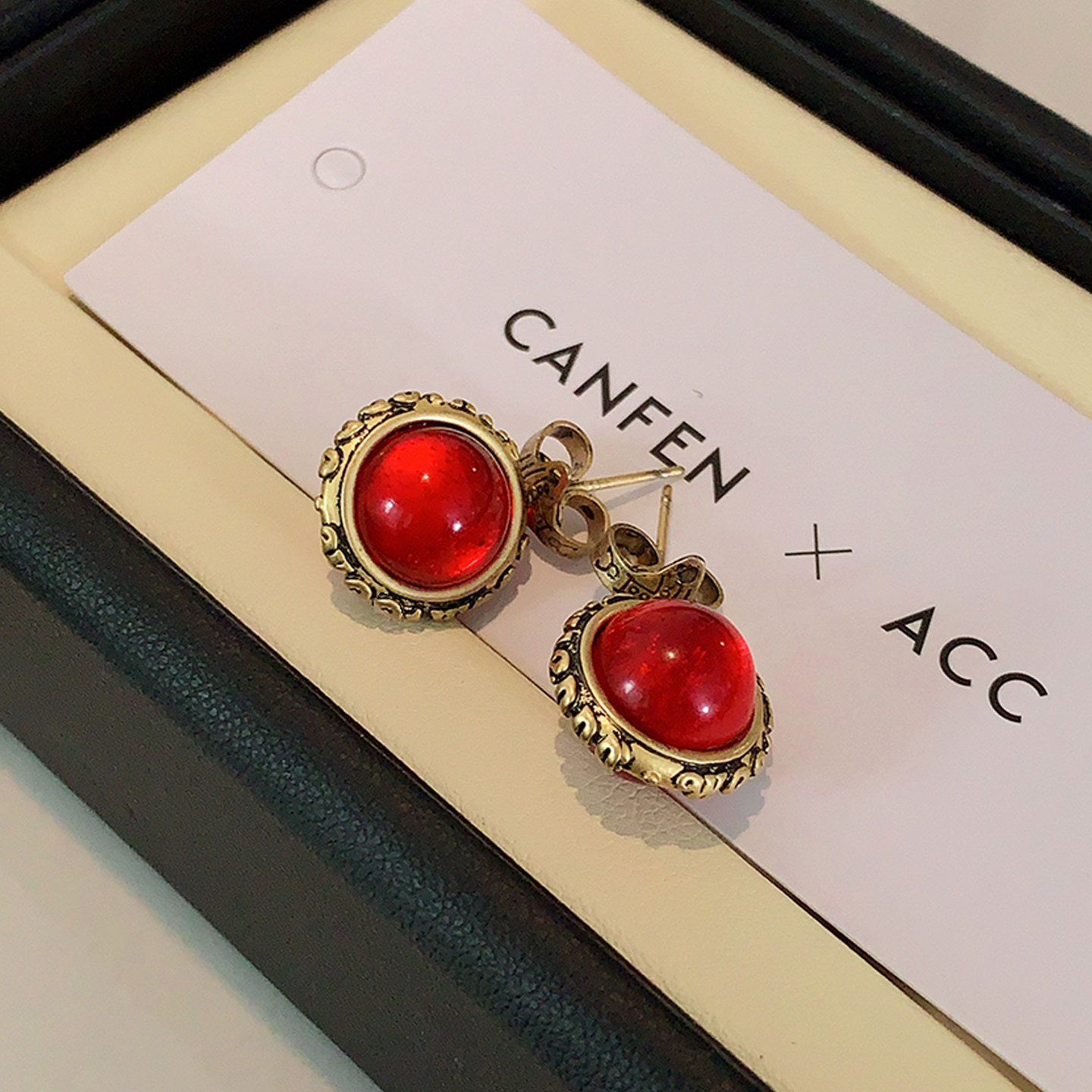 西太后红色玛瑙球球耳钉2026新款爆款字母耳环轻奢高级感新年耳饰,饰品/流行首饰/时尚饰品新,耳环,淘宝优惠券,粉丝福利购,淘宝优惠卷