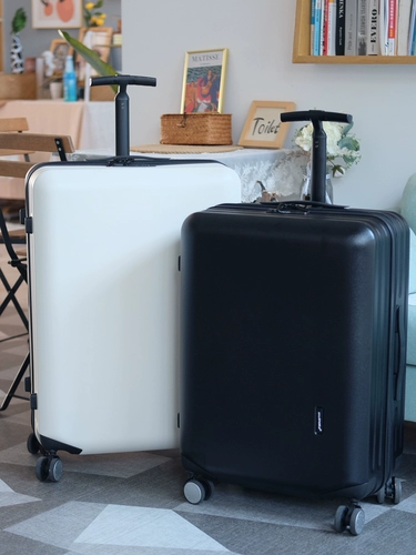 Брендовый вместительный и большой чемодан, популярно в интернете, в корейском стиле