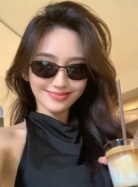 Y2K千禧辣妹弧面金属老钱风猫眼墨镜女高级感韩版防紫外线太阳镜