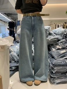 TOP浅蓝色复合绒高腰阔腿牛仔裤女2025冬季新款显瘦长裤配腰带
