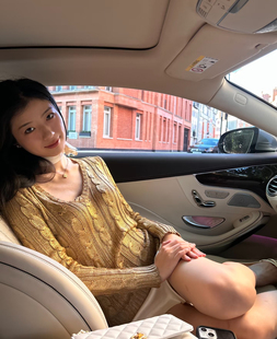 money古铜金色针织V领毛衣 vtg曼哈顿浮光鎏金old 蒲言延同款