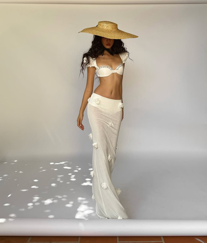 度假穿搭！出片神器！纯欲白色立体花刺绣长裙套装