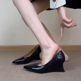 气质尖头坡跟单鞋 7cm法式 新款 浅口百搭时尚 NNMISS·34 高跟鞋