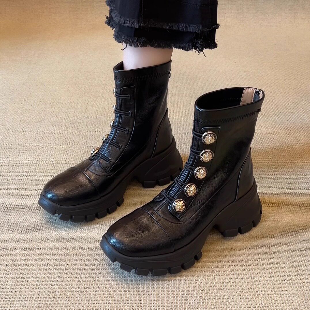 nnmiss/6cm小个子运动风厚底马丁靴复古圆头徽章松紧带短筒瘦瘦靴