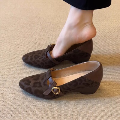 时尚豹纹奶奶鞋复古圆头坡跟单鞋