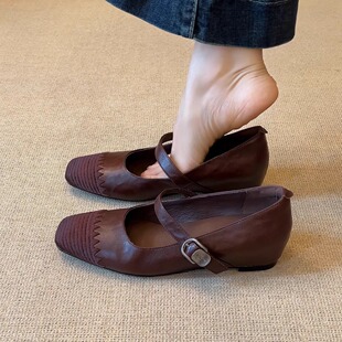 单鞋 nnmiss 4cm内增高复古设计感拼接方头浅口一字扣带时尚