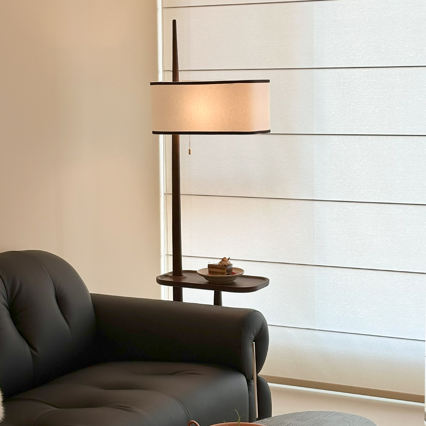 旭呈实木法式客厅带茶几落地灯