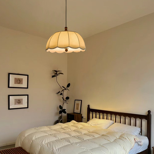 旭呈法式中古卧室吊灯透光温馨