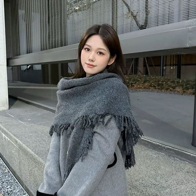 高级感羊毛三角巾秋冬保暖披肩